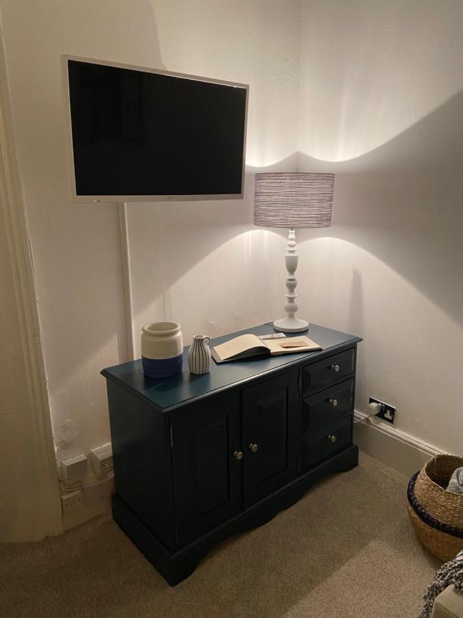 Centrally Located, Comfortable Apartment Near Station, Beach And North Laines Brighton Екстер'єр фото