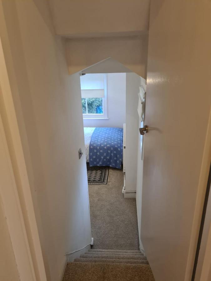 Centrally Located, Comfortable Apartment Near Station, Beach And North Laines Brighton Екстер'єр фото