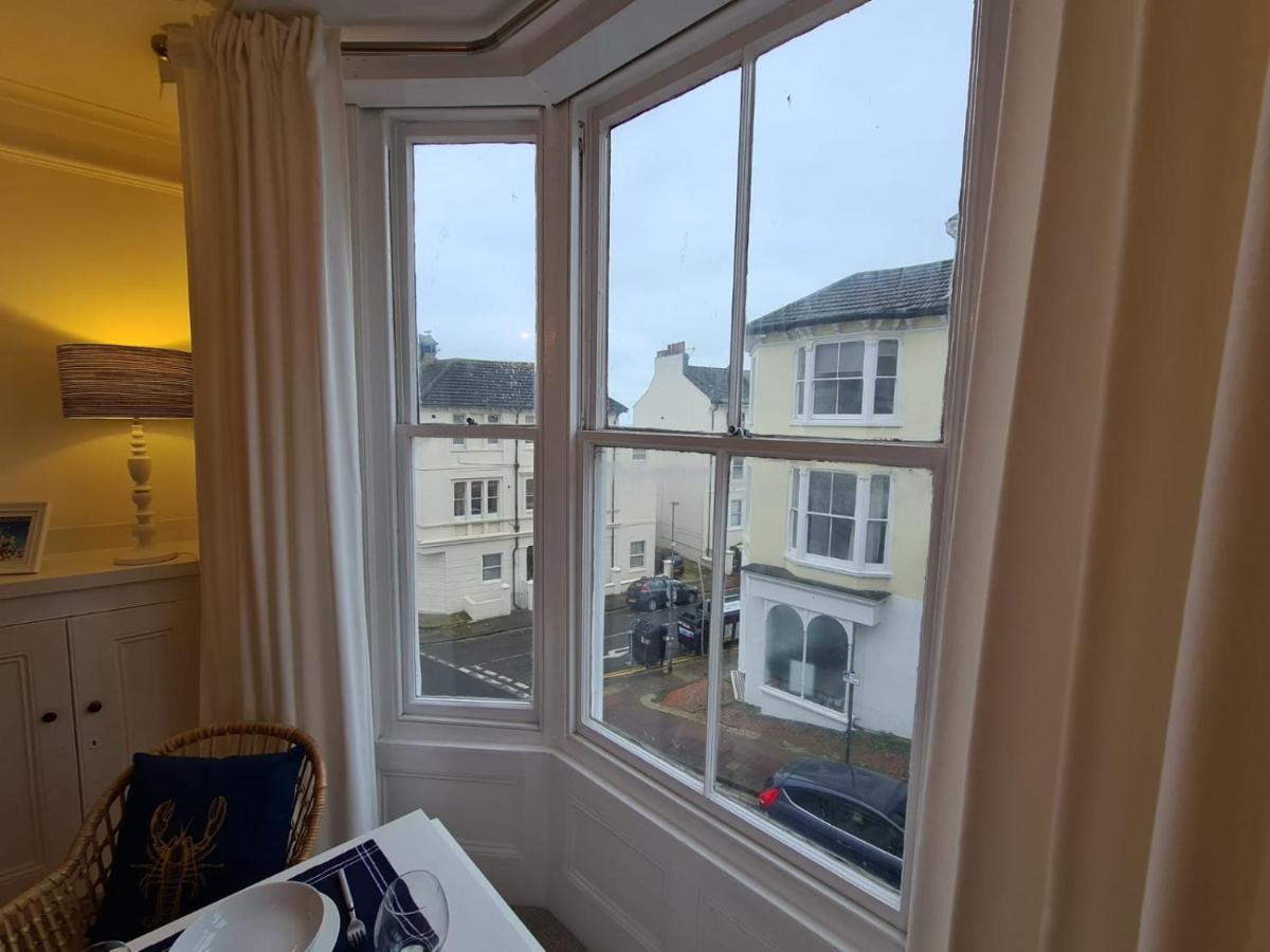 Centrally Located, Comfortable Apartment Near Station, Beach And North Laines Brighton Екстер'єр фото