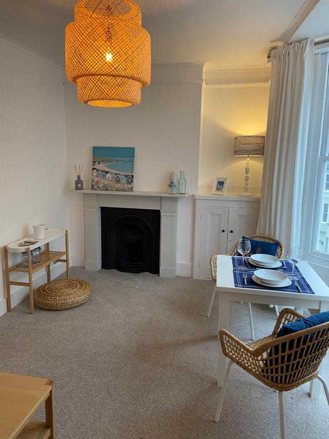 Centrally Located, Comfortable Apartment Near Station, Beach And North Laines Brighton Екстер'єр фото